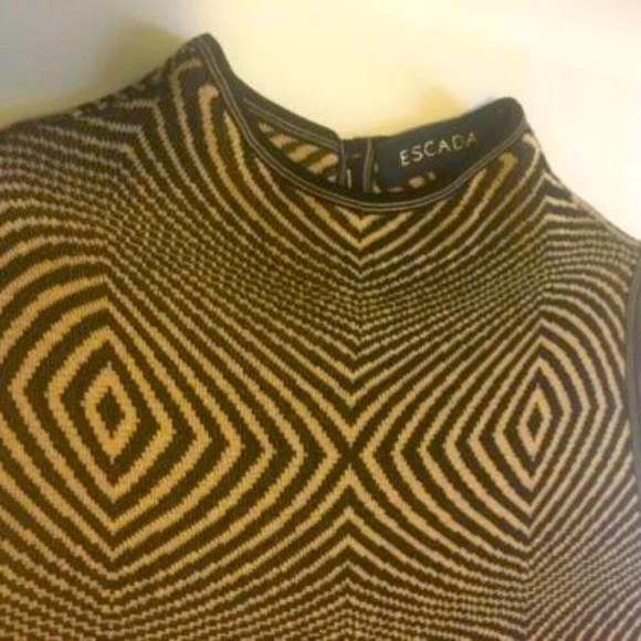 New ESCADA Y2K Vintage Geometric Knit Top Sleeveless Mock-neck M MSRP $400 - Picture 7 of 10